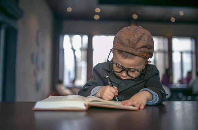 孩子又笨又皮，要怎么教？了解他的婴儿气质类型，你就知道怎么做