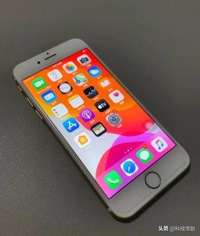 让库克头疼的钉子户，苹果6s，还有多少人在坚守着