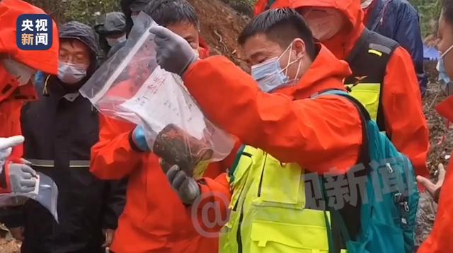 东航MU5735黑匣子：美国拿到了话音记录器，什么时候会有结果？