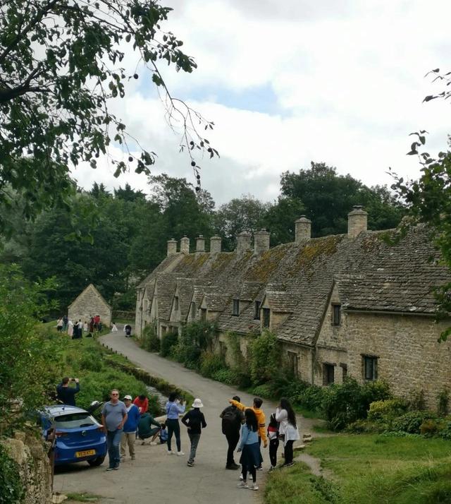 賞英國鄉村如畫美景，侃畫外音