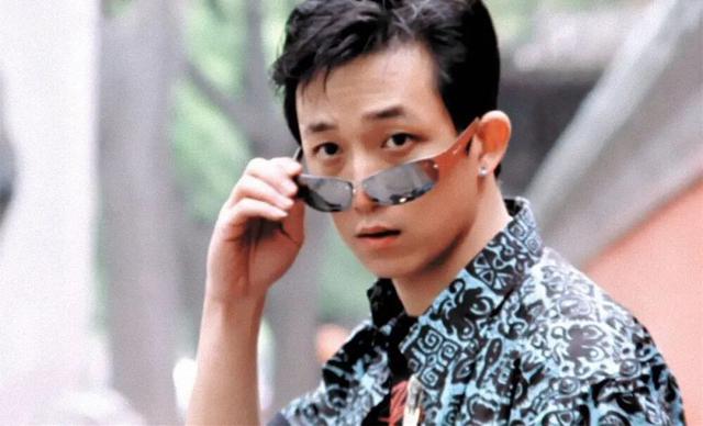 潘粤明的“反击”：丑陋婚变沦为过街老鼠，铮铮铁骨上演逆天改命