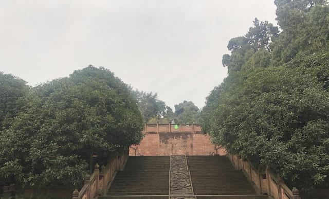 一不小心又成了夜遊~周末街子古鎮康道徒步到光嚴禅院~腳都走麻了