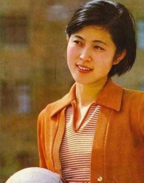 倪萍的儿子和女儿照片(倪萍的儿子和女儿现状图片)-天晟网