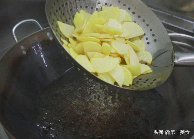 疫情反复，居家囤菜建议选这些，存放时间长，荤素搭配营养高