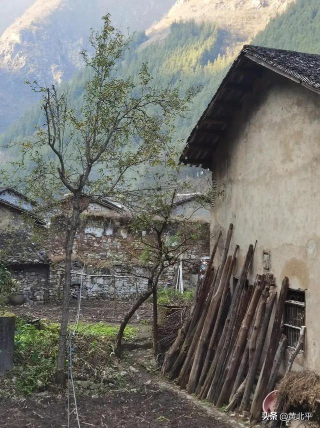 重慶市巫溪縣甯廠鎮，世界制鹽鼻祖之地，超萬人的生活區人去房空