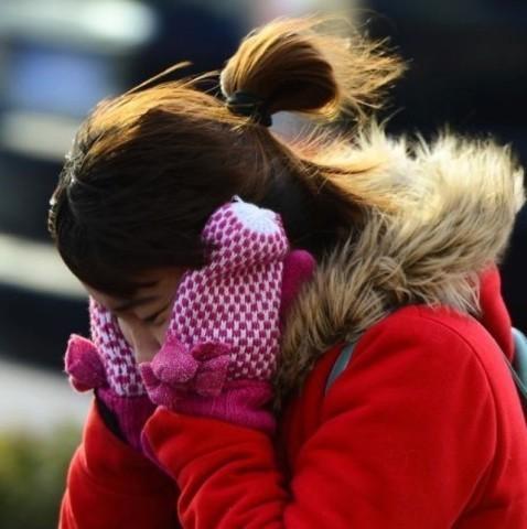 手脚冰凉，中医改善“怕冷”的体质，6个小妙招，从根本上调理