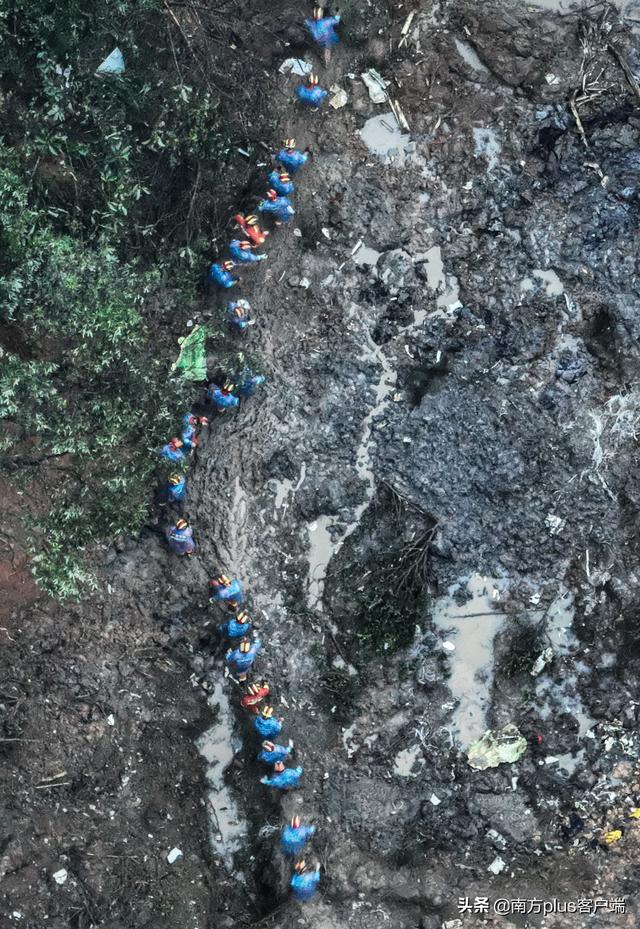 对话东航MU5735航班失事报警者：不到最后，我不会离开