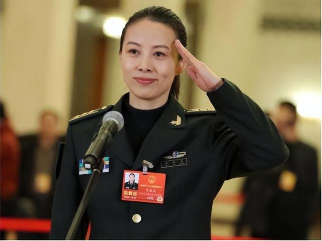 平凡人的奋斗的故事(平凡人的奋斗的故事素材)