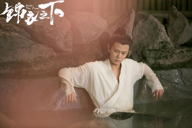 跪求 锦衣之下 出第二部 陆绎和今夏的婚礼会是什么样子 新闻时间