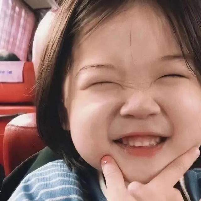 萌娃情侣头像,萌娃嘟嘴情侣头像?