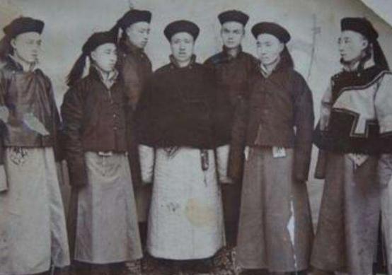 八旗子弟今何在？和珅后人在黑龙江种地，现在仍保留先祖传统
