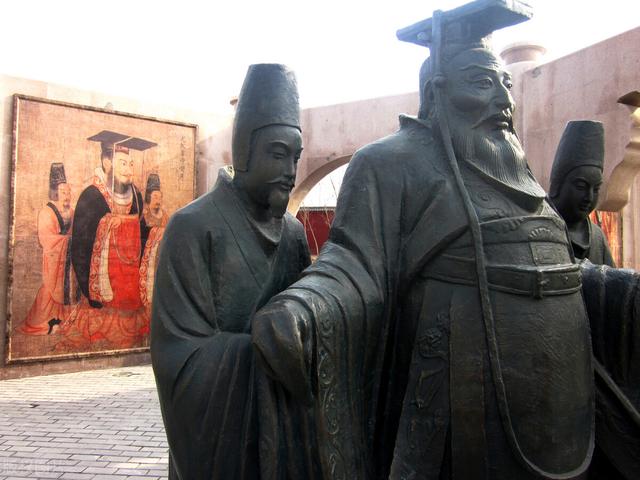 刘秀仅用三年就建立东汉，30岁成了皇帝，是运气好还是能力强？