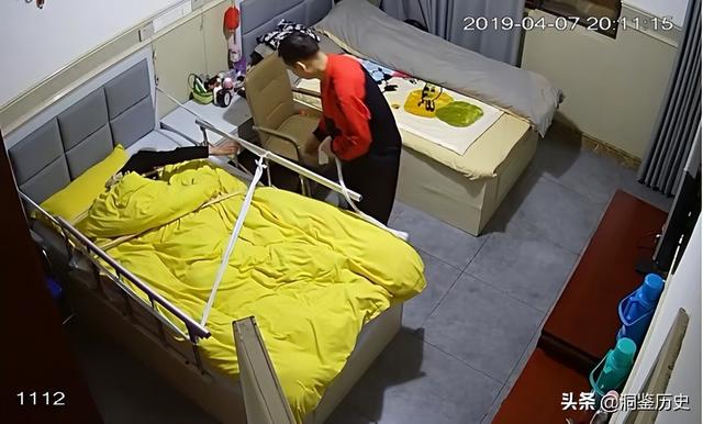 死于养老院的102岁老人：被布条绑了7天，曾奋力挣扎，苦苦哀求过