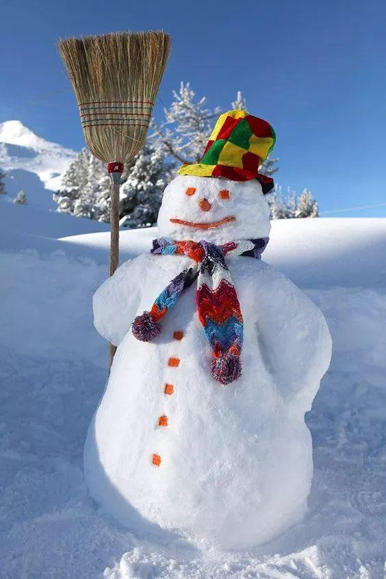 圣诞主题绘画课手工课圣诞树下的雪人快来和孩子一起动手过圣诞节