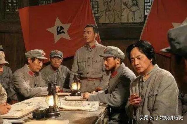 红4军参谋长王尔琢25岁牺牲，留下妻女艰难度日，后来结局如何？