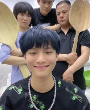 小杨哥：两年半涨粉7000万，超越刘德华后停播，背后原因让人佩服