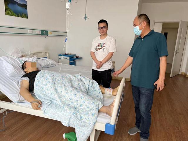 中国男子在柬埔寨坠亡，或遭非法监禁，生前想回家，妻子哭诉被逼
