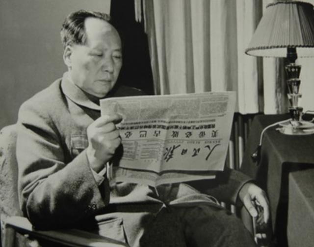 76年毛主席逝世，李敏要求守灵遭拒，最后排队进入灵堂同主席告别