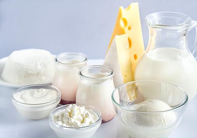 牛奶含“肉毒杆菌”，可致白血病，可信吗？医生说出实情，了解下