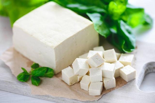 影响雌激素分泌，导致乳腺癌？女性朋友，真的要跟豆浆说再见？