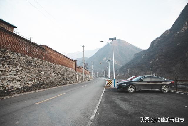 北京徒步登山：房山藥王谷-櫻桃谷登山步道環穿，山野冬季蕭瑟美