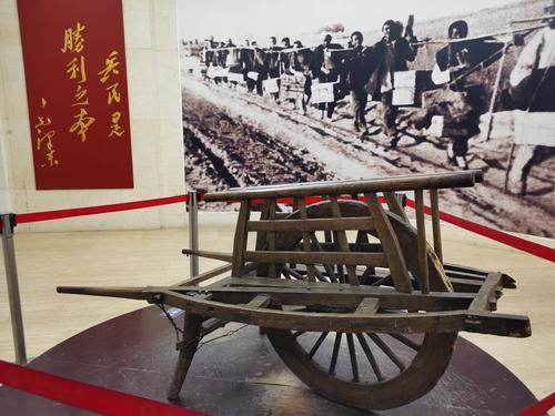 1977年邓小平亲自点将迟浩田，迟浩田提出申请，邓小平：我不同意