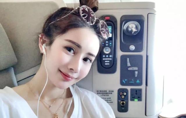 为了成全韦雪的"有钱人"梦,三个年幼的孩子全都被迫成长在单亲的家庭