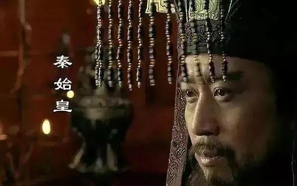 历史上的秦始皇嬴政，是一位什么样的人物？嬴政的功与过是什么？