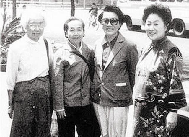 清末格格金默玉：我们不叫格格，奴才回答也不是喳，电视里都不对