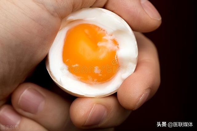挑食有时候也是好事？一旦步入50岁，这4种食物还真得“挑”