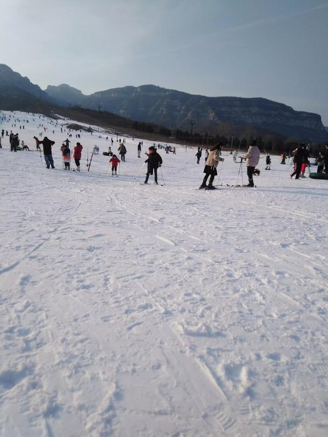 清凉山滑雪场