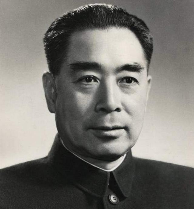 1964年周总理召开会议，开国上将提前离开，总理却要求搜查口袋