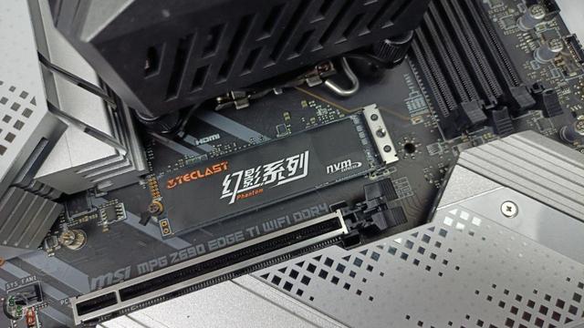 国产内存条真的杀疯了！采用长鑫颗粒，台电马甲条150元8G