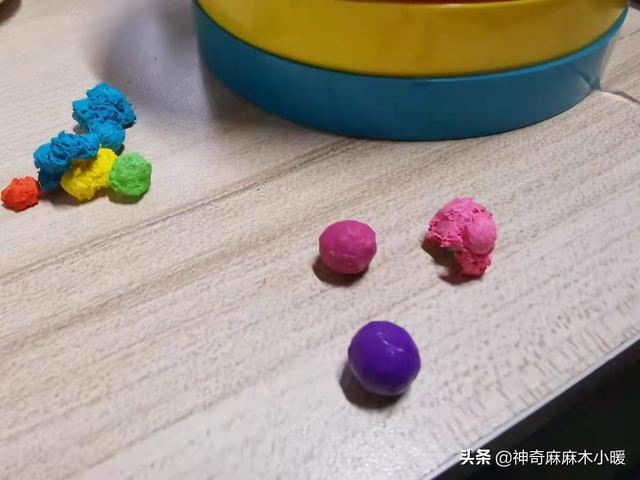 这些玩具正在小学生中流行，如果你家孩子在玩，家长要提高警惕了
