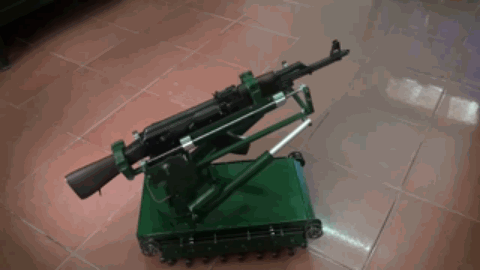 越南研制无人战斗系统，粗劣如高中生模型，科技鸿沟会被降维打击