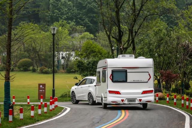 定了！4月1日新增C6驾照，C6能开什么车？增驾贵不贵？一文讲清楚