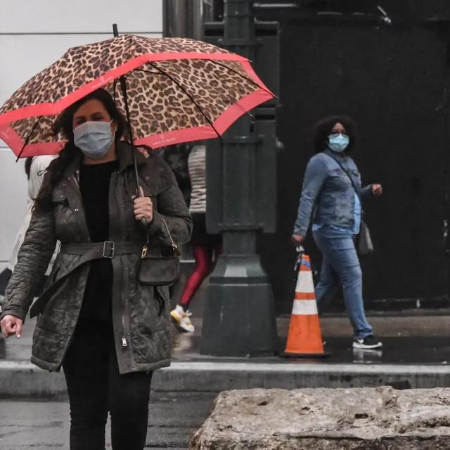 突发：纽约将新冠疫情风险等级上调至中风险
