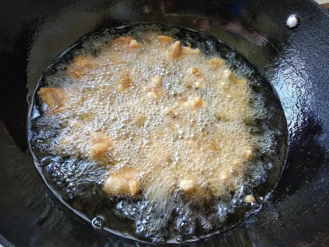人过中年以后，建议常吃这4种食物，腿脚有劲易消化，别不懂吃