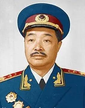 十大元帅中，有资格称“老总”的有4位，除了朱老总，还有哪3位？