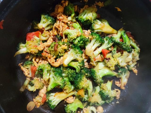 阳春三月，养肝“黄金期”，10食物要多吃，滋阴养肝，越吃越年轻