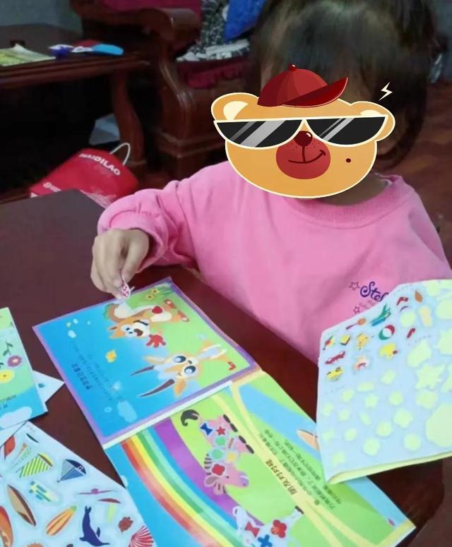 退休幼儿园园长带娃遭媳妇嫌弃，娃上学后，超强的专注力让人赞叹