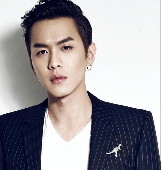 这9位男明星的长相,真的长到了中国人的心里,帅气又不失儒雅