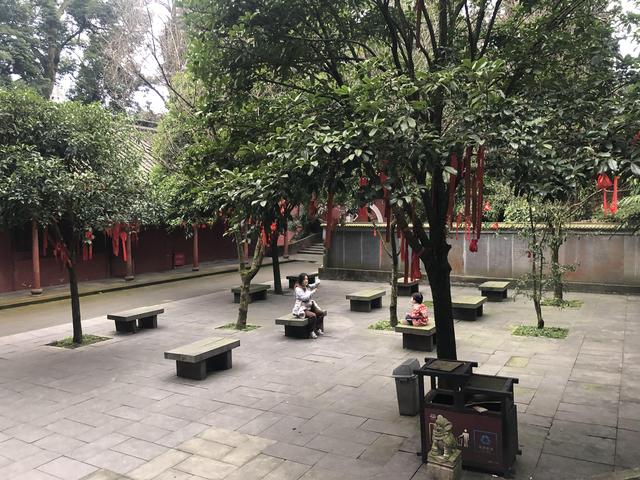 一不小心又成了夜遊~周末街子古鎮康道徒步到光嚴禅院~腳都走麻了