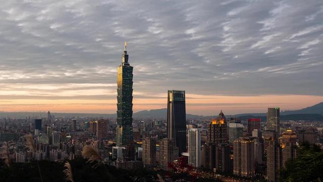 王毅外长就台海问题表态后，赖清德挑衅：若大陆动武，将以一对多