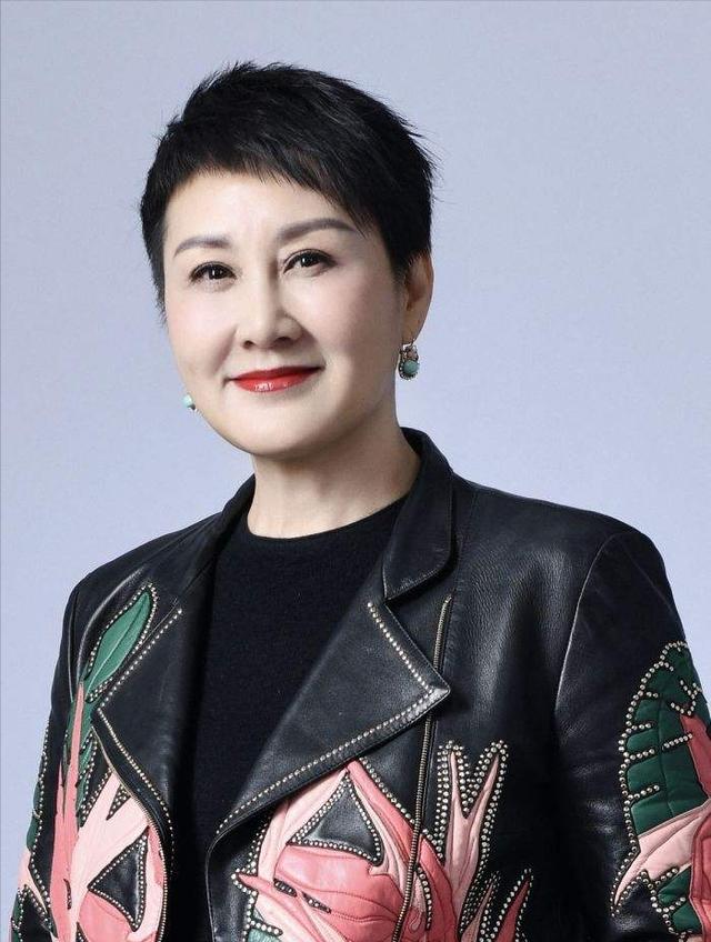 不会短道速滑的不是好演员？张凯丽的完美人生也曾险些留下污点