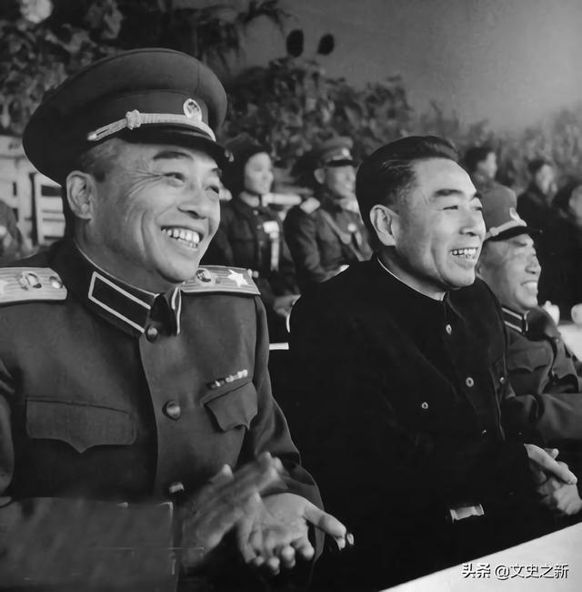 长津湖战役后，金日成要求加紧追击美军，彭德怀怒道：要去你们去