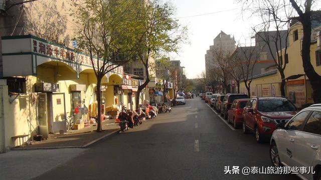 泰安：它被譽爲幸福老街，內有各種特色美食，純正伊斯蘭風味