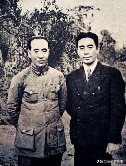 「罕见」周恩来和十大元帅的同框照，张张珍贵，尽显功勋风采