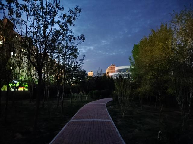 活成什么样子，才是别人眼中的风景？