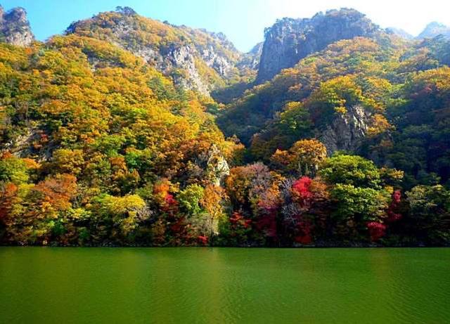 遼甯有一處小衆景點，有東北小黃山之稱，山峰峻秀、溝幽谷深